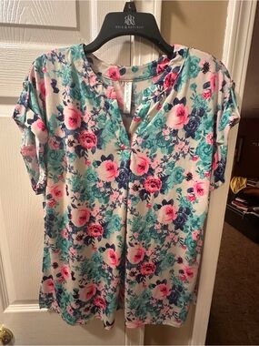 Floral V-Neck Short Sleeve Top in Pink & Teal - Women's